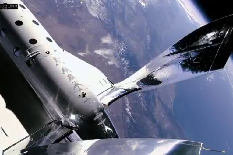 Virgin Atlantik 15 dakika uzayda uçtu