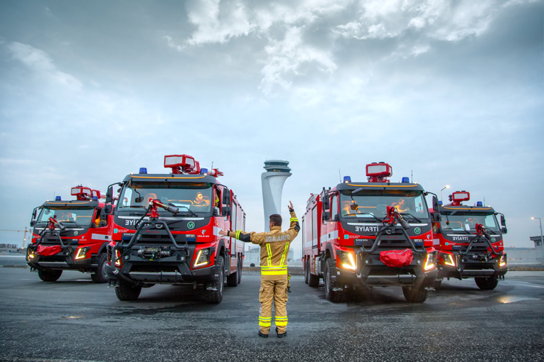 Volvo Trucks’tan İstanbul Havalimanı’nda 5 adet özel üretim itfaiye kamyonu