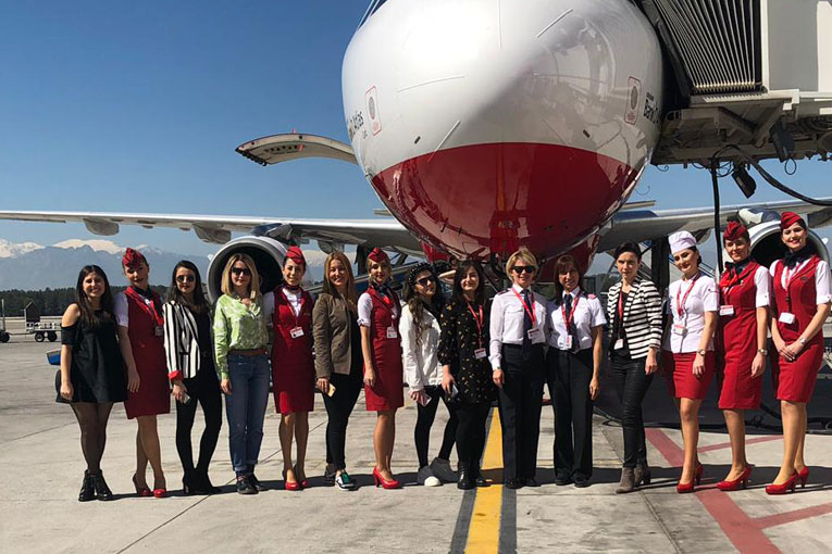 Atlasglobal İstanbul-Antalya uçuşunu kadınlar yaptı