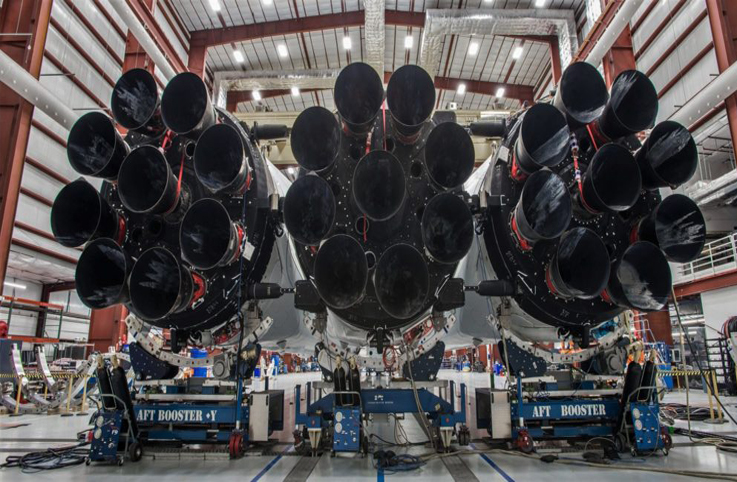 SpaceX, Falcon Heavy Block 5’i tanıttı