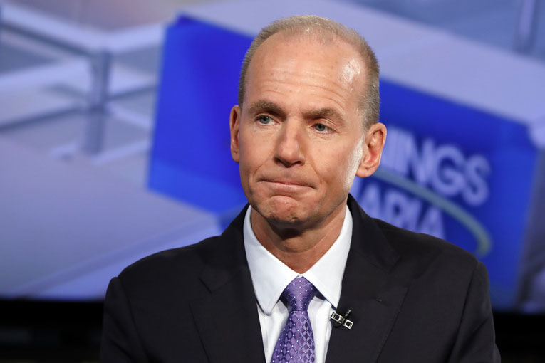 Boeing Yönetim Kurulu Başkanı Dennis Muilenburg, özür diledi