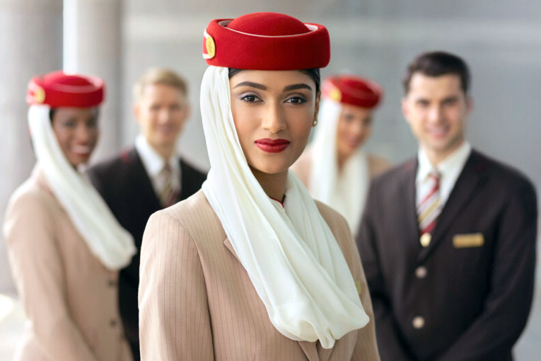 Emirates Havayolları 15 bin TL  maaşla kabin personeli alıyor