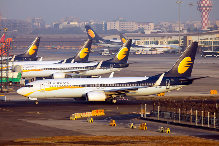 Jet Airways’te 1100 pilot, bugün uçmayacağını açıkladı