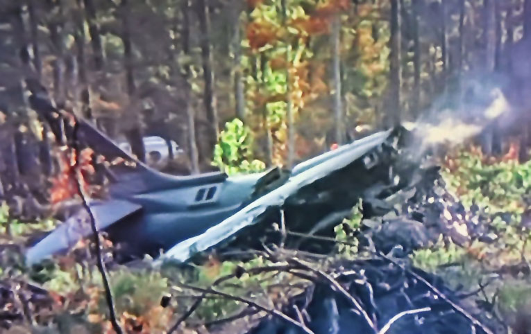 ABD’de donanmasına ait  AV-8B Harrier II eğitim uçağı düştü