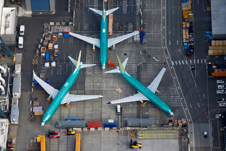 Boeing, MAX ütretimine aramı veriyor