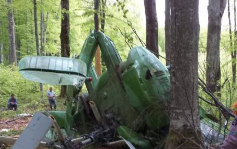 Romanya Maramureş’te izinsiz uçan helikopter düştü