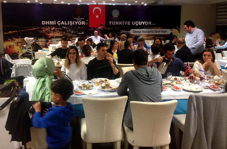 TATCA üyeleri ve çalışanları iftarda buluştu