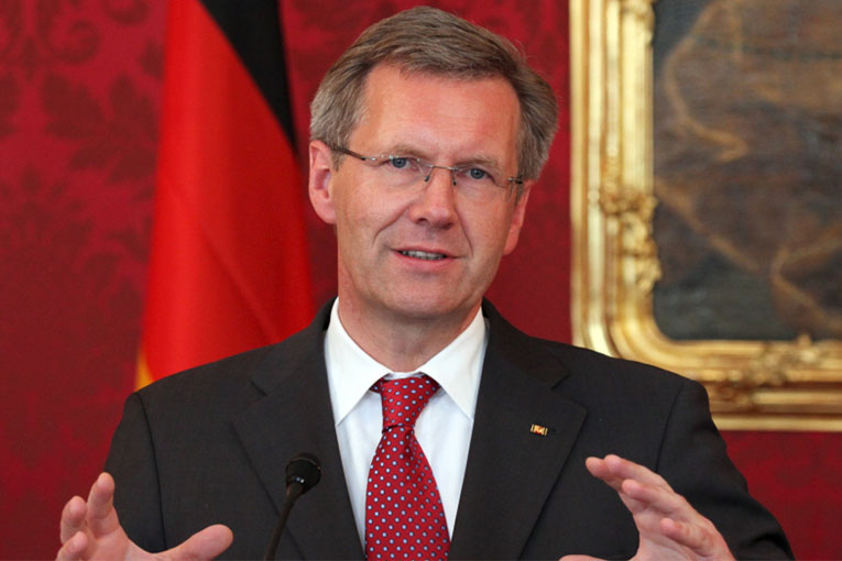 Almanya eski cumhurbaşkani Wulff, ISL’yi övdü