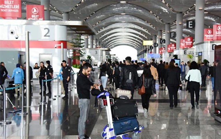 İstanbul Valiliği yurt dışından dönenlerle ilgili açıklama yaptı