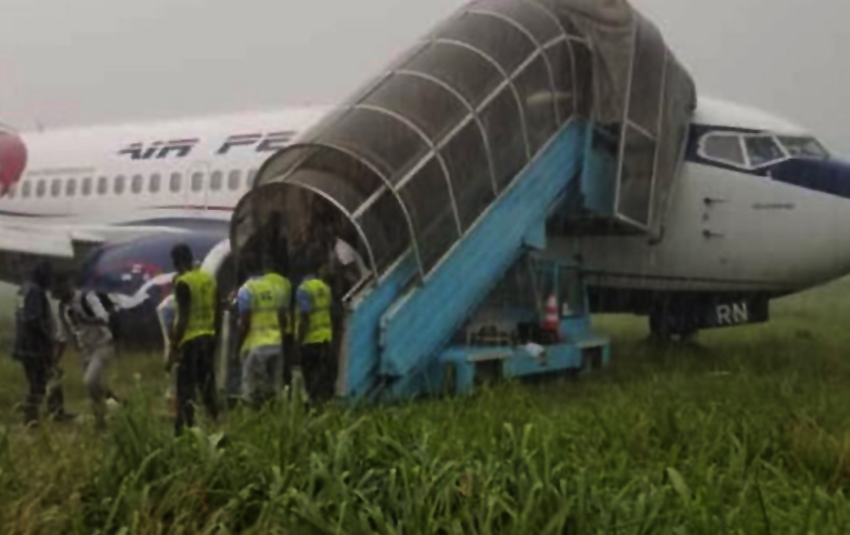 Air Peace Havayolları’nın B737Si inişte pistten çıktı