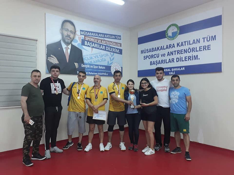 DHMİ Sinop Havalimanı Müdürlüğü Masa Tenisi Takımı Şampiyon oldu