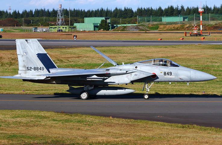 Japon Hava Kuvvetlerinin F-15’i acil indi