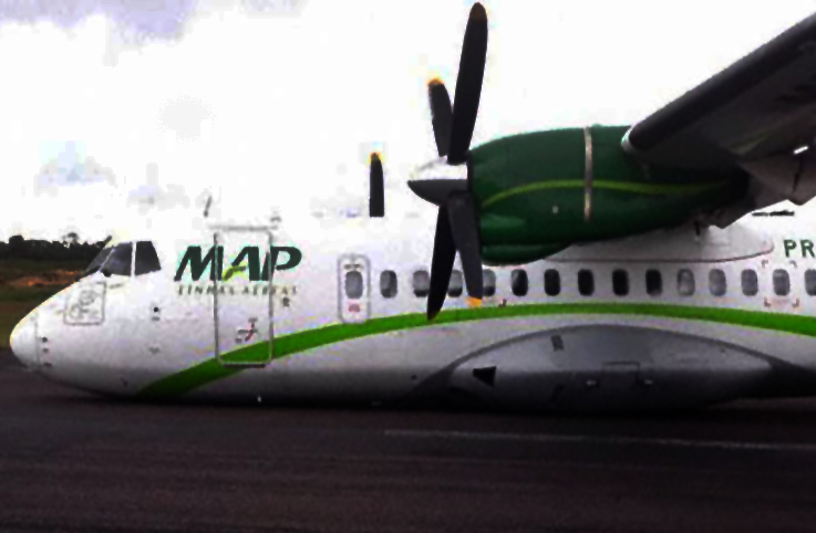 Linhas Aéreas şirketine ait ATR-42 gövde üstü indi