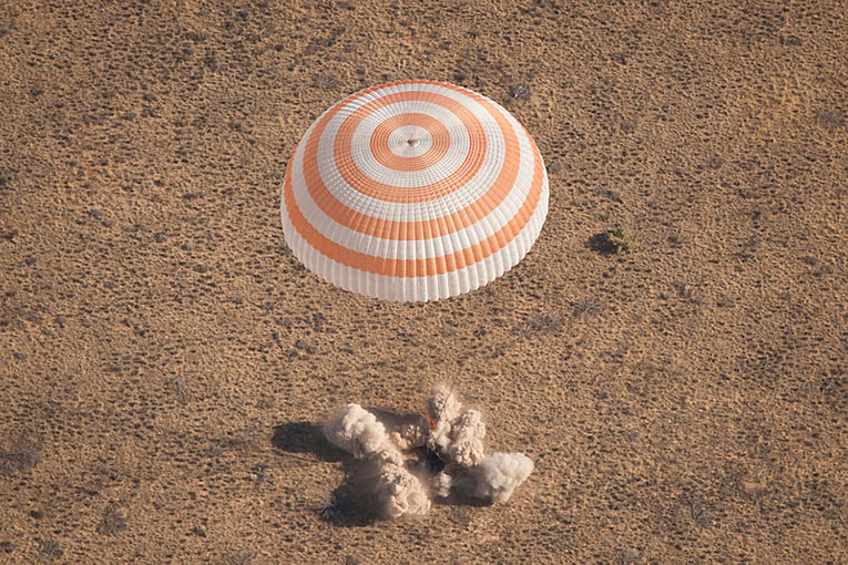 Soyuz MS-11 204 gün sonra dünyaya döndü