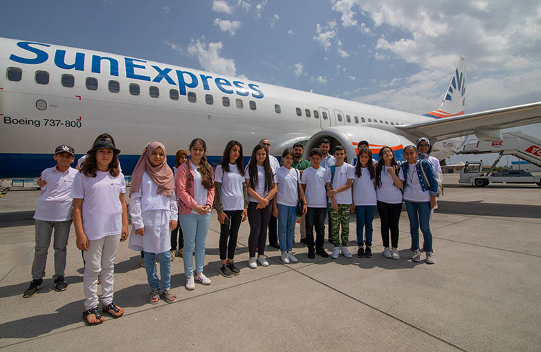 Diyarbakırlı 17 çocuğun hayalini SunExpress gerçekleştirdi