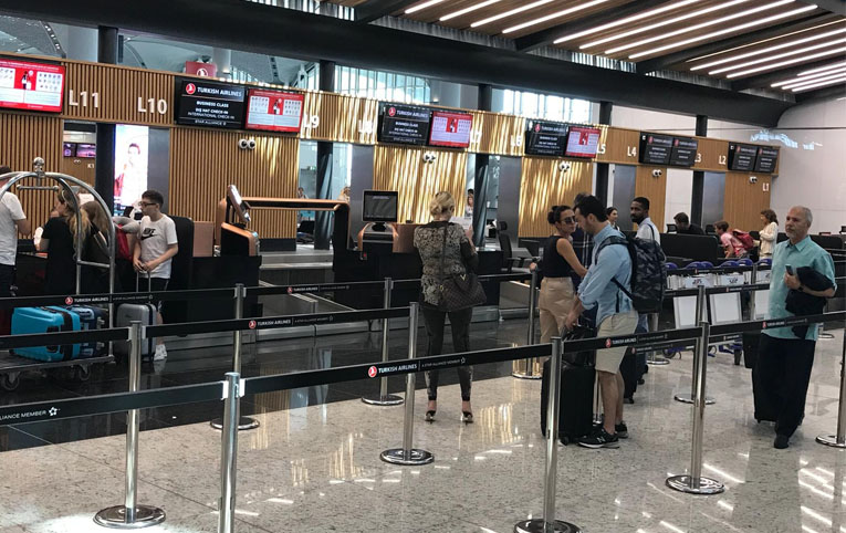 İstanbul Havalimanı’nda seçim dönüş yoğunluğu