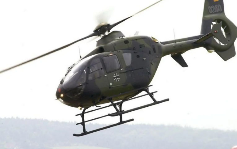 Almanya ordusunun EC135 tipi helikopteri düştü