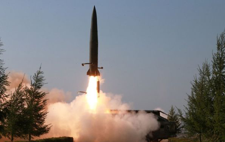 Kuzey Kore, 2 kısa menzilli füze test etti