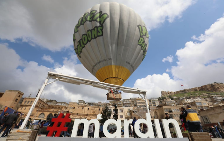 Mardin, balonla uçuyor