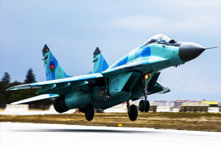 Azerbaycan’ın Mig-29’unu Türkiye arayacak