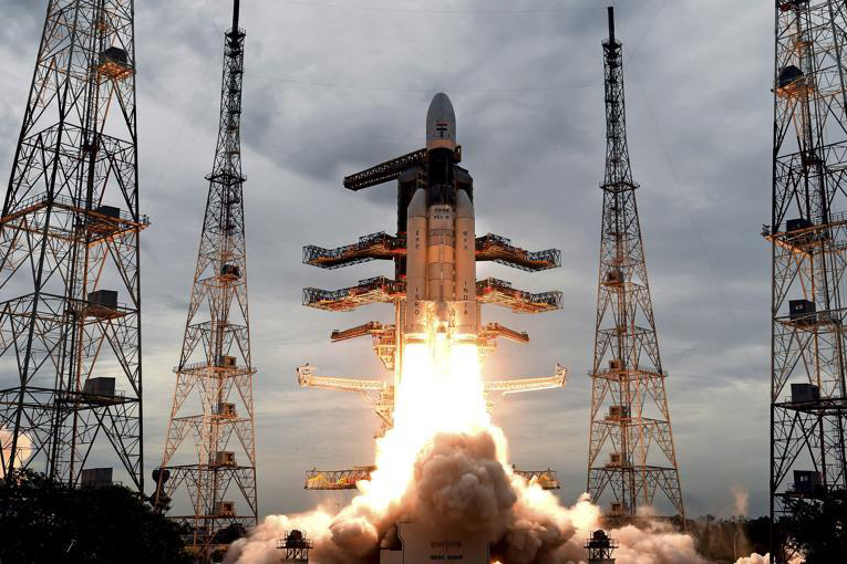 Hindistan’ın Chandrayaan-2’si ayın yörüngesinde