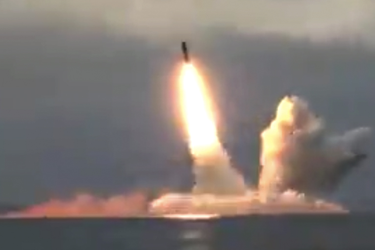 Rusya, iki yeni balistik füze daha denedi
