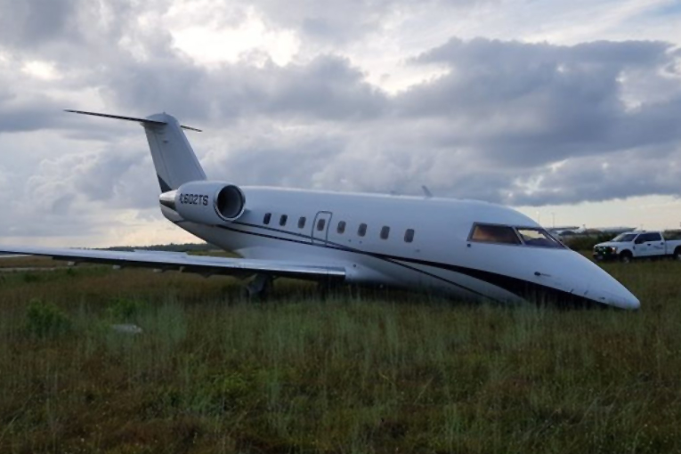 Canadair’in Challenger 600’ü inişte pistten çıktı