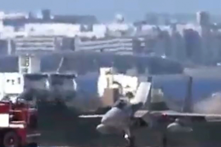 Japon Hava Kuvvetleri’nin F-15J Eagle acil indi