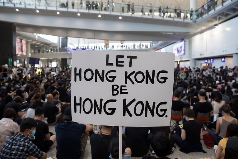 Hong Kong Havalimanı’nda üç günlük oturma eylemi