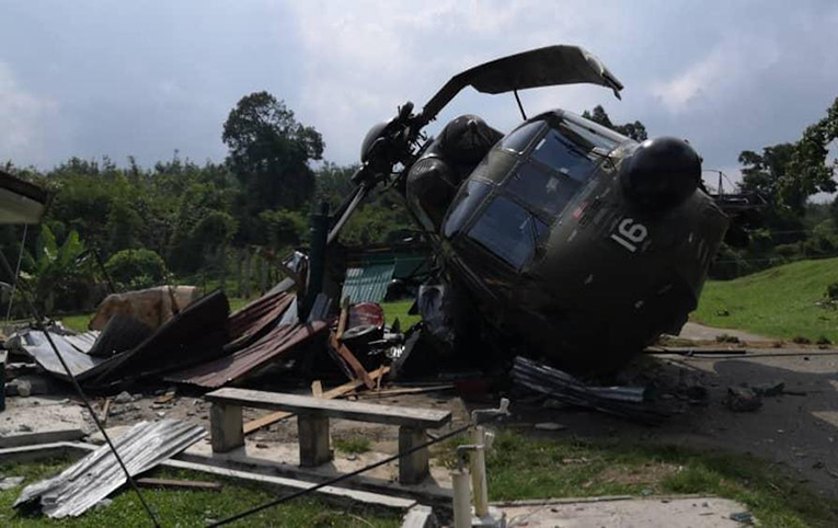 Malezya Hava Kuvvetleri’nin helikopteri inişte kaza geçirdi