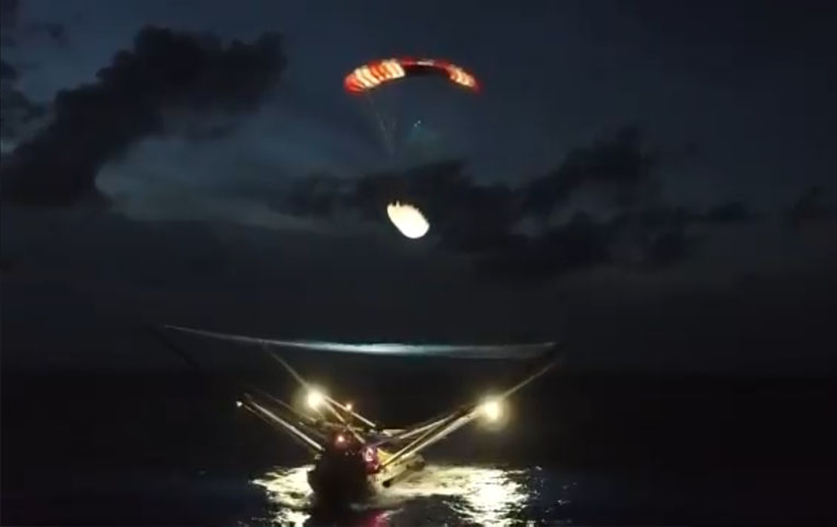 SpaceX7ten geri dönüşüm adımı