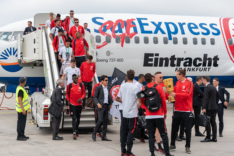 SunExpress, Bundesliga takımı Eintracht Frankfurt’u uçuracak