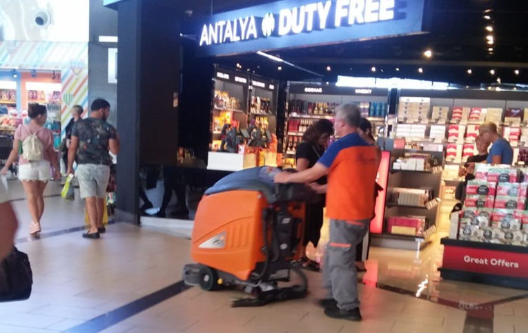 Antalya Havalimanı’nın turuncu kahramanları