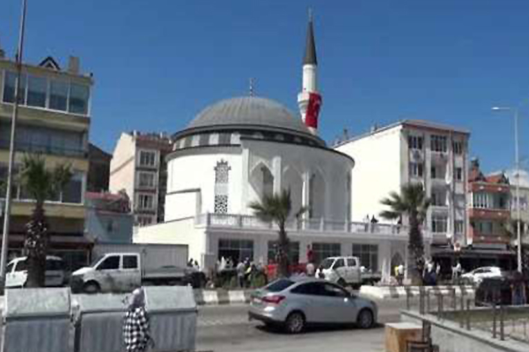 THY ve Opet’in yaptığı cami ibadete açıldı