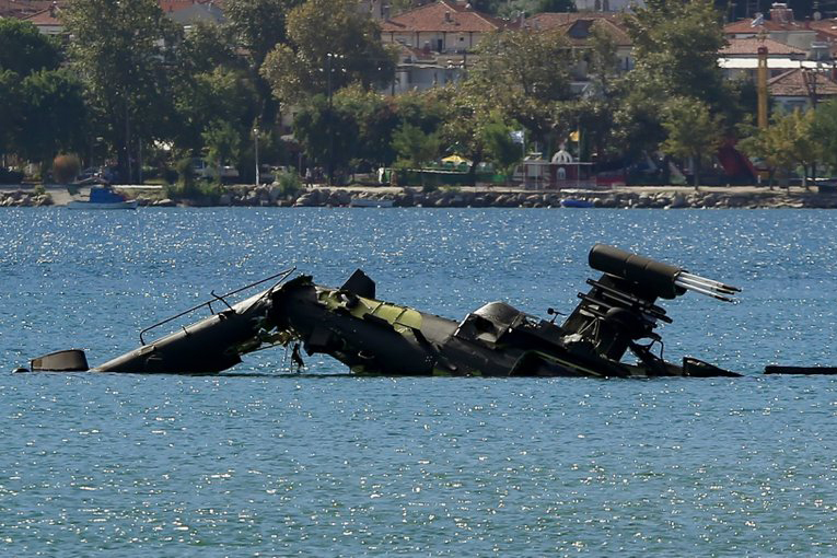 Yunanistan’da helikopter kazasında 3 kişi hayatını kaybetti