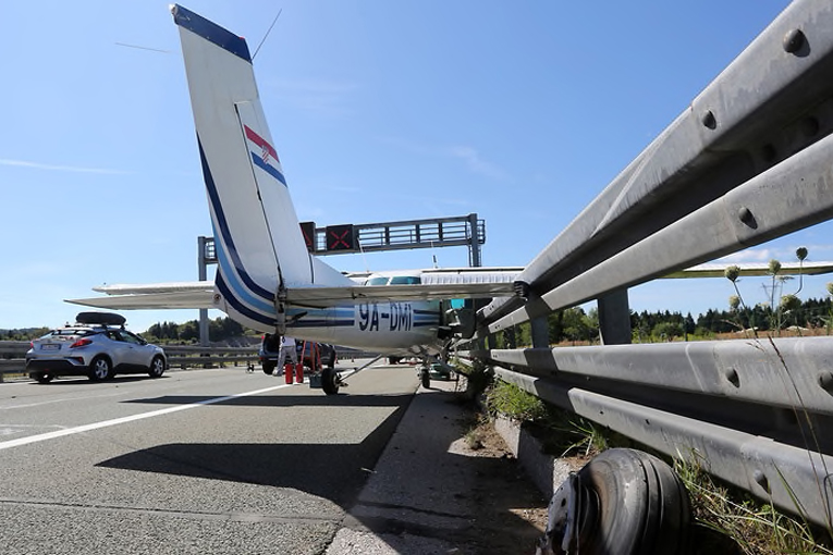 Zagrep’te Cessna 150M otoyola indi