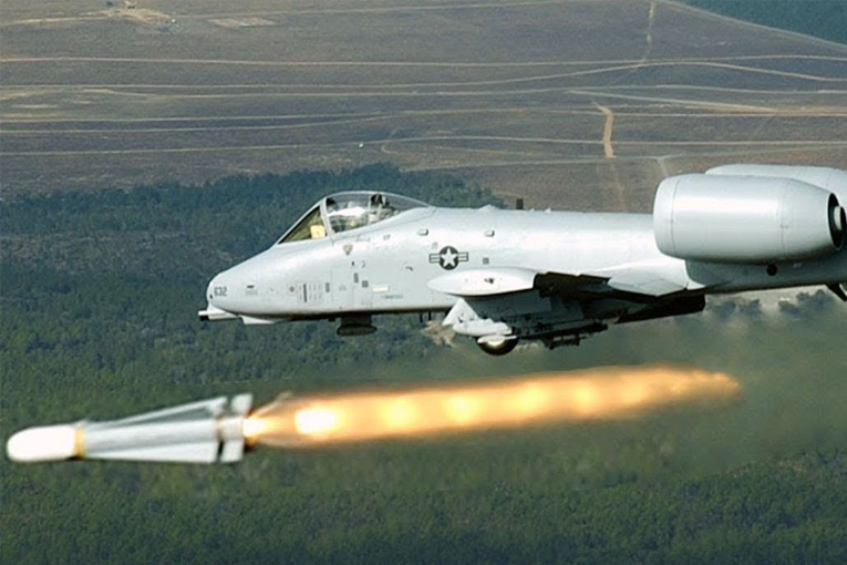ABD’nin A-10C Thunderbolt II’si yanlışlıkla roket attı
