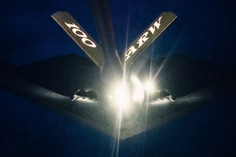 ABD’nin B-2’si ilk kez Artik’de görev yaptı