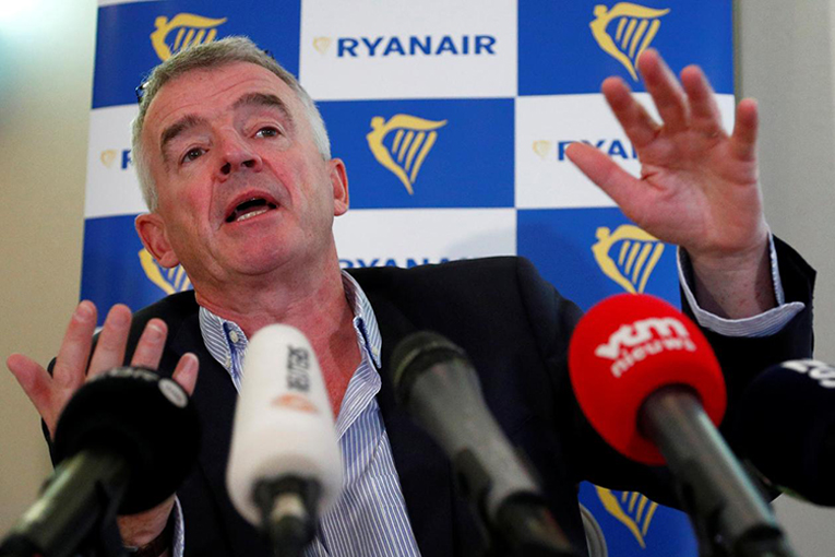 Ryanair CEO’su O’Leary uçakta mesafeye karşı çıktı