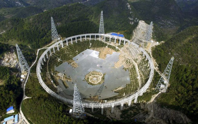 Çin’in radyo teleskobu Tianyan 3 milyar ışık yılından sinyal aldı