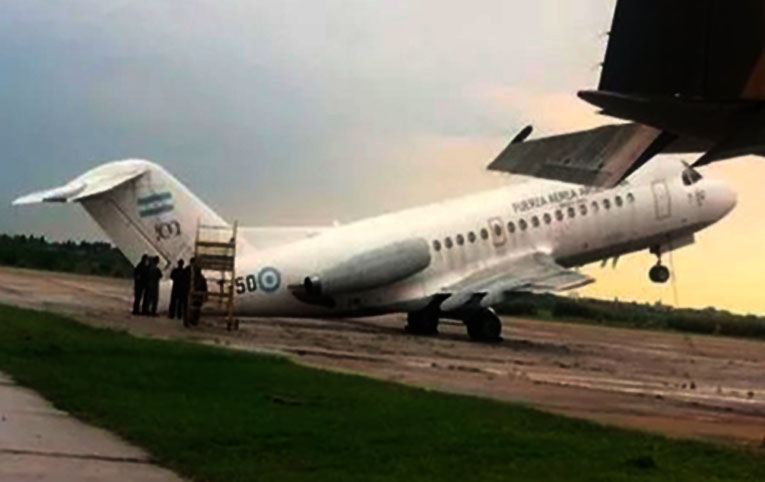 Arjantin Hava Üssü’nde Fokker F-28 şaha kaltı