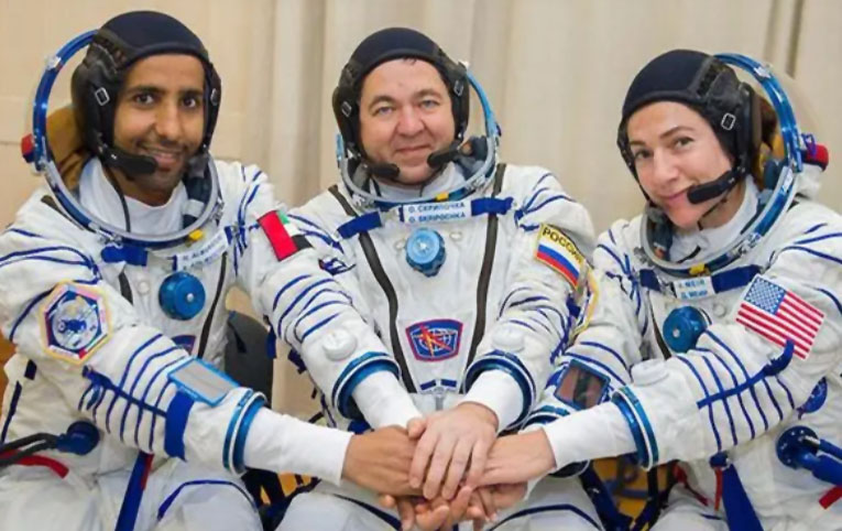 UUİ’de görev yapan 3 astronot dünyaya döndü