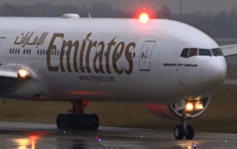 Emirates’in B77-300ER’i türbülansa girdi; 11 kişi yaralandı