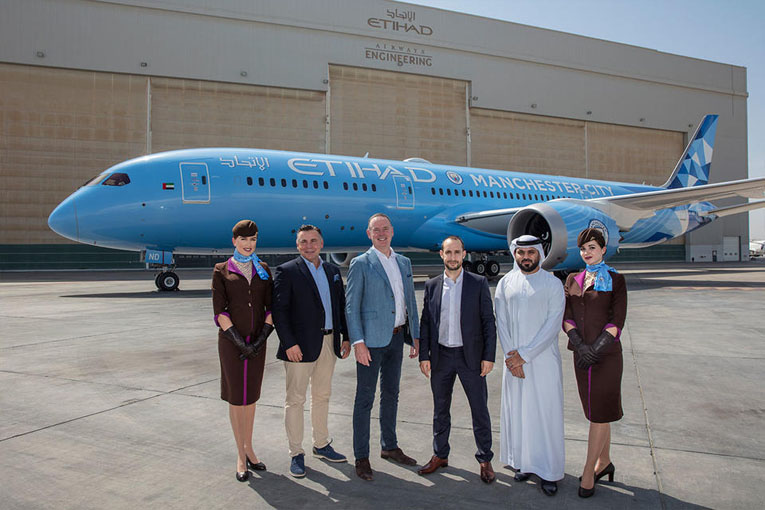 Etihad Airways yeni B787-9 Dreamliner’ına özel boyama