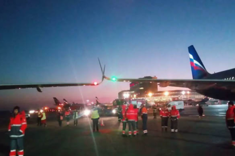 Aeroflot’un iki uçağı Şeremetyevo Havalimanı’nda çarpıştı