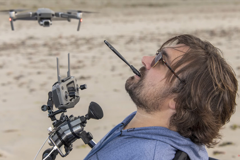 James Beddin dünyanın ilk felçli drone pilotu oldu