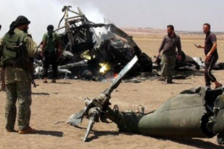 Suriye Hama’da Mi-8 düştü; 3 kişi hayatını kaybetti