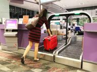 Singapur Changi Havalimanı’nda akıllı bavullar