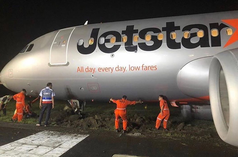 Jetstar uçağı Manila’da pist kapattı