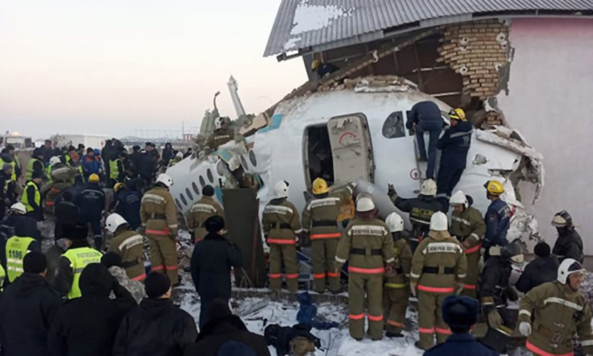 Kazakistan’da Bek Air uçağı düştü; 15 kişi öldü 66 kişi yaralandı